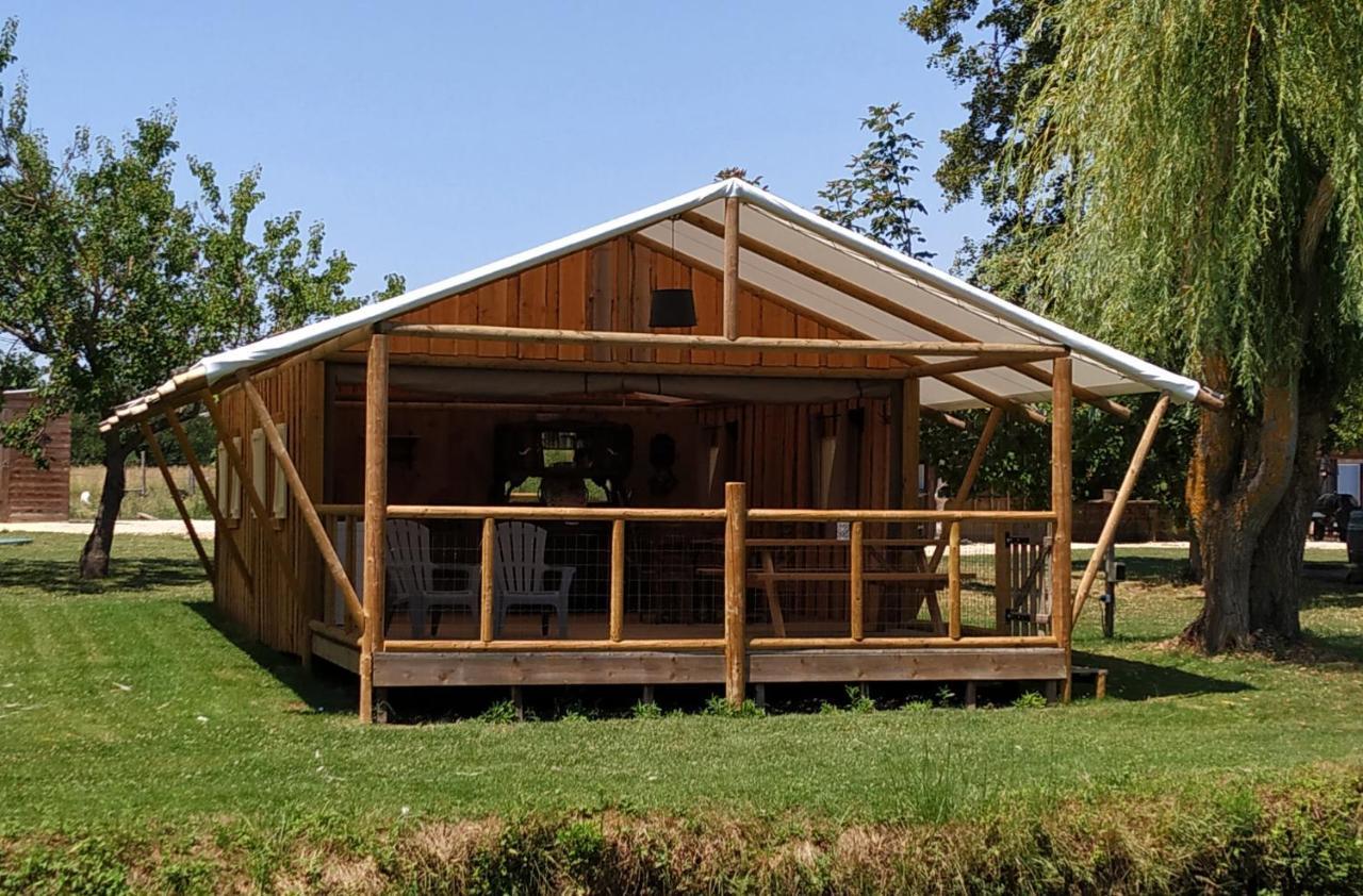 Domaine Ramonjavel, Glamping & Alpaca'S Bed and Breakfast Fongrave Exteriör bild