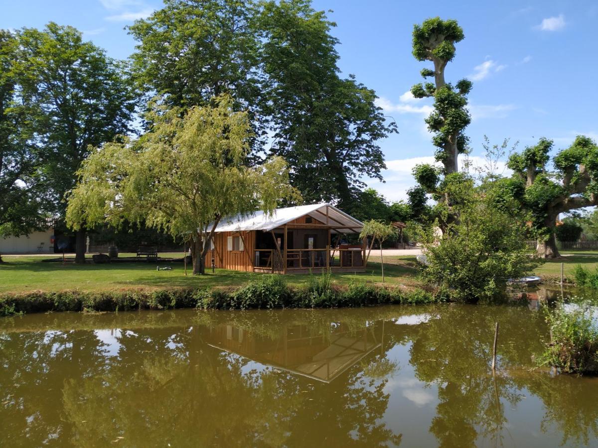 Domaine Ramonjavel, Glamping & Alpaca'S Bed and Breakfast Fongrave Exteriör bild