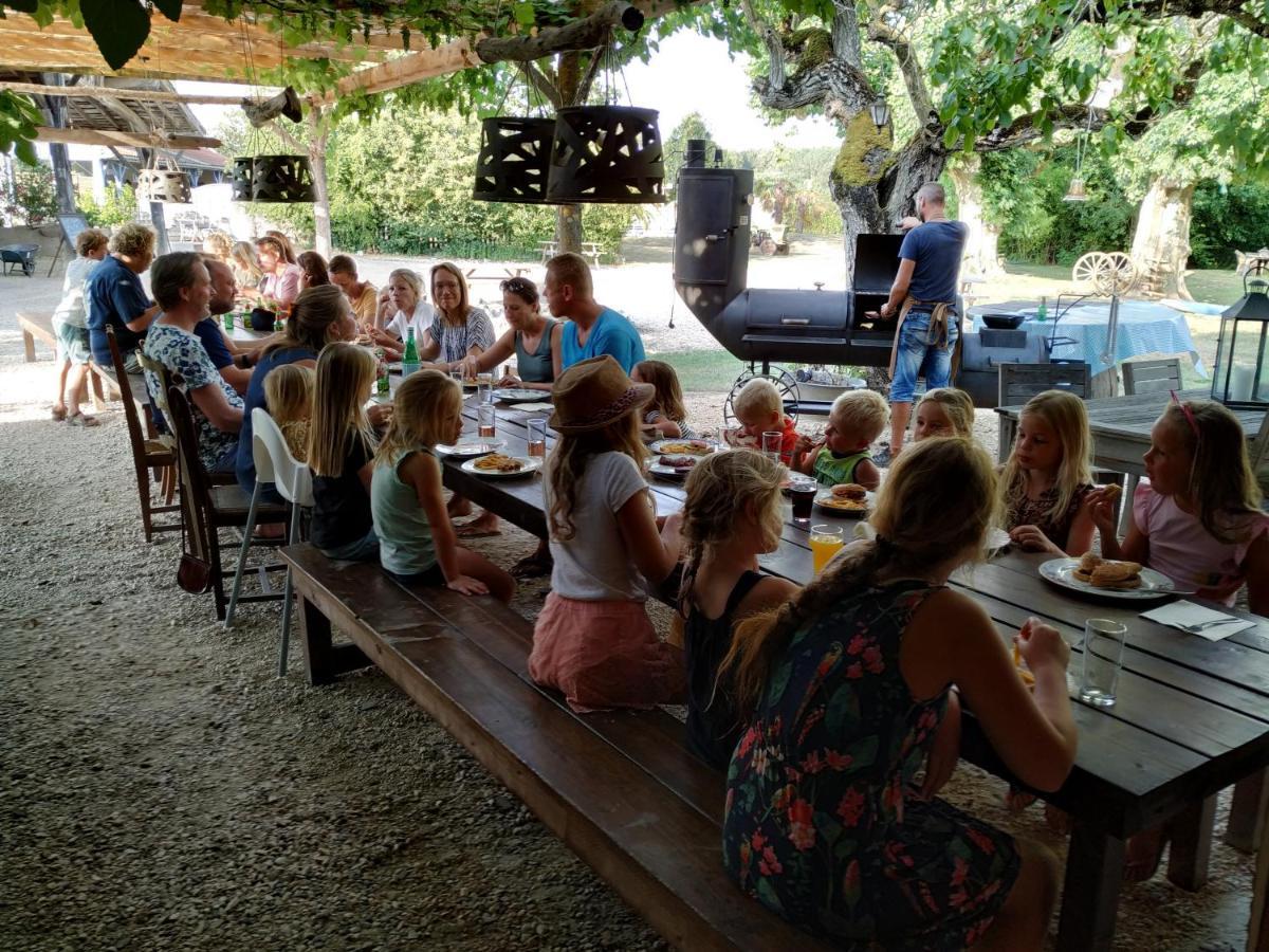 Domaine Ramonjavel, Glamping & Alpaca'S Bed and Breakfast Fongrave Exteriör bild