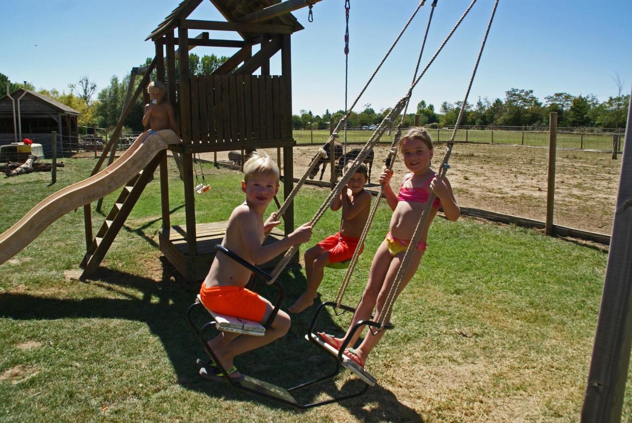 Domaine Ramonjavel, Glamping & Alpaca'S Bed and Breakfast Fongrave Exteriör bild