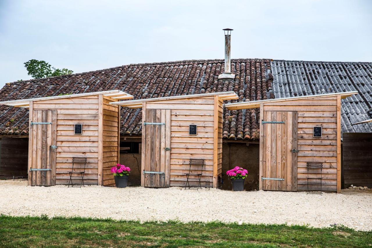 Domaine Ramonjavel, Glamping & Alpaca'S Bed and Breakfast Fongrave Exteriör bild